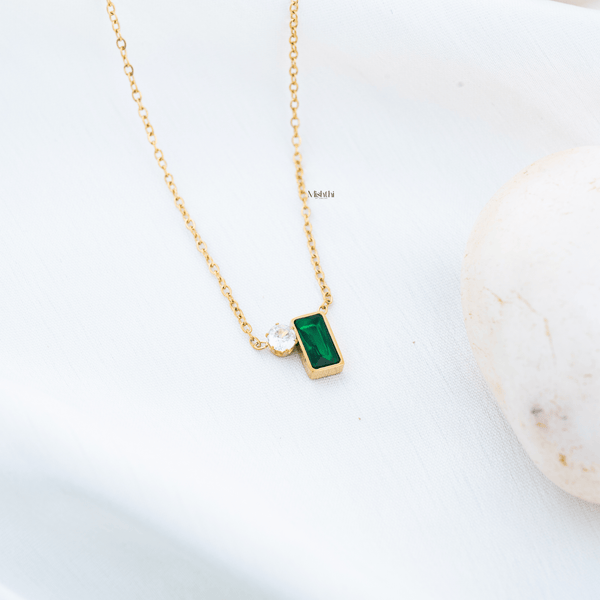 Presens Necklace