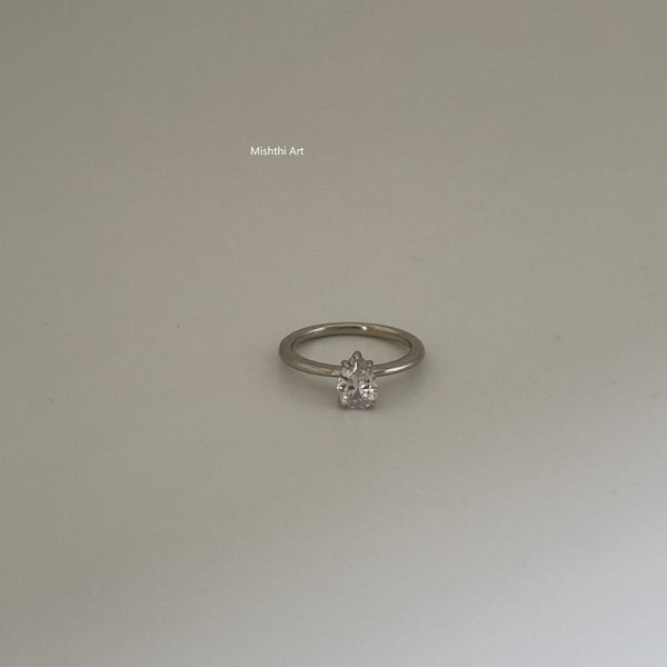 Pear Dimond Ring