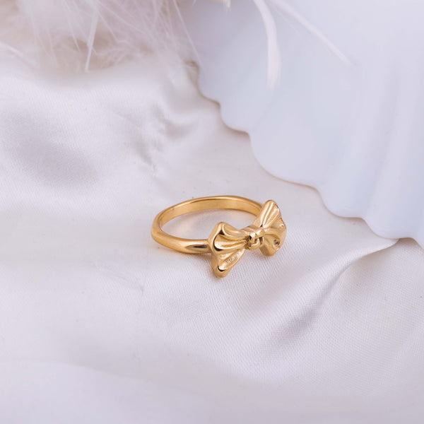 Bowtique Gold Ring