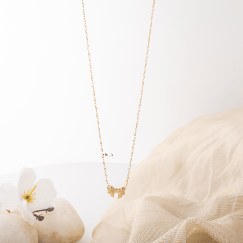 Moss Bow Necklace