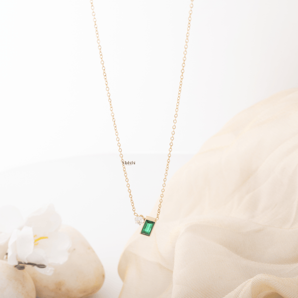 Presens Necklace