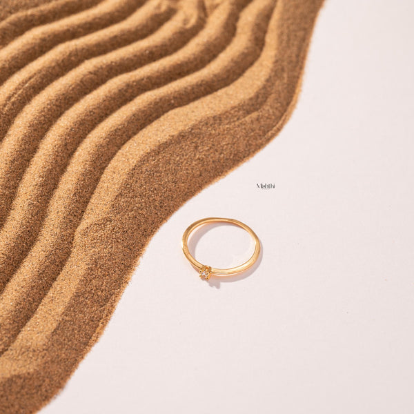 Mini Solitary Ring