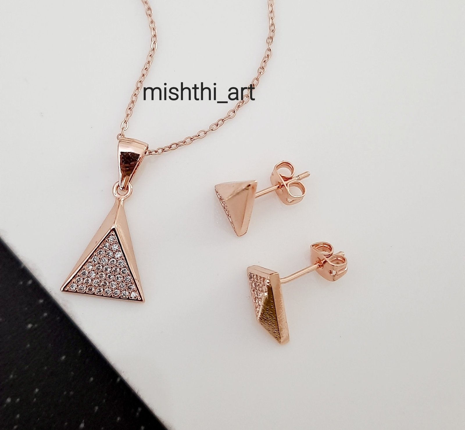 Triangle Pendant Set