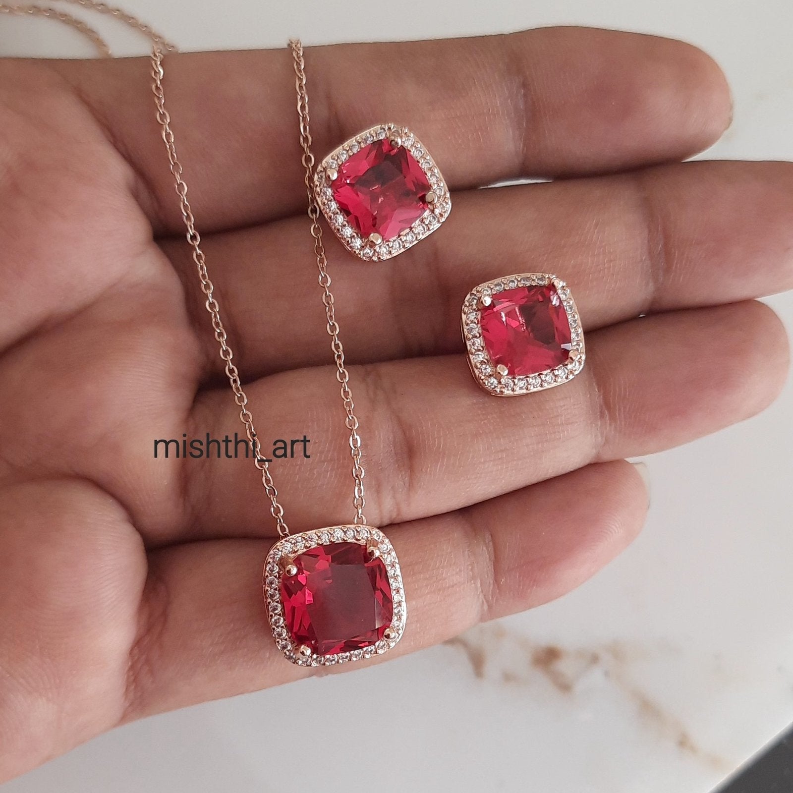 Solitaire Ruby Set