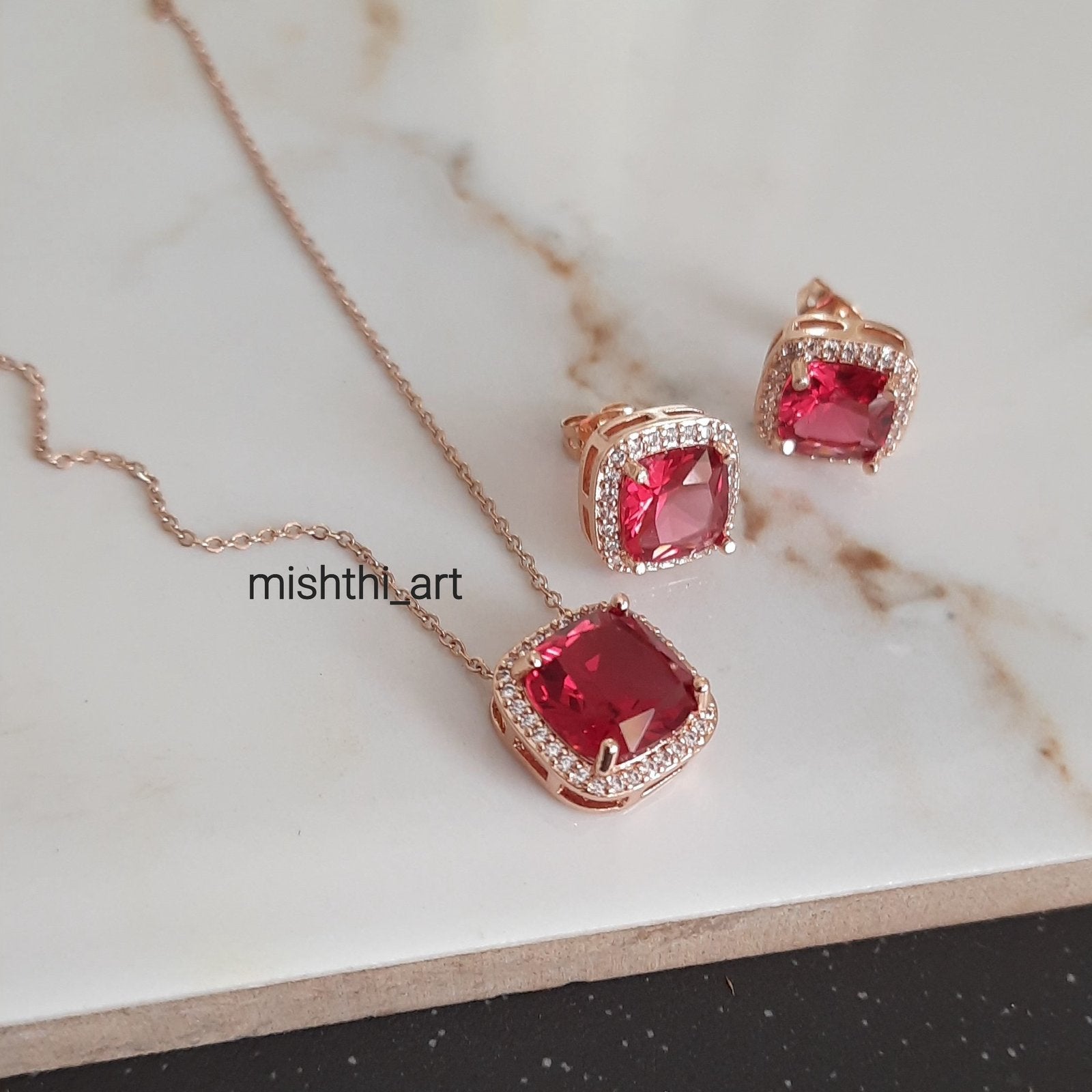 Solitaire Ruby Set