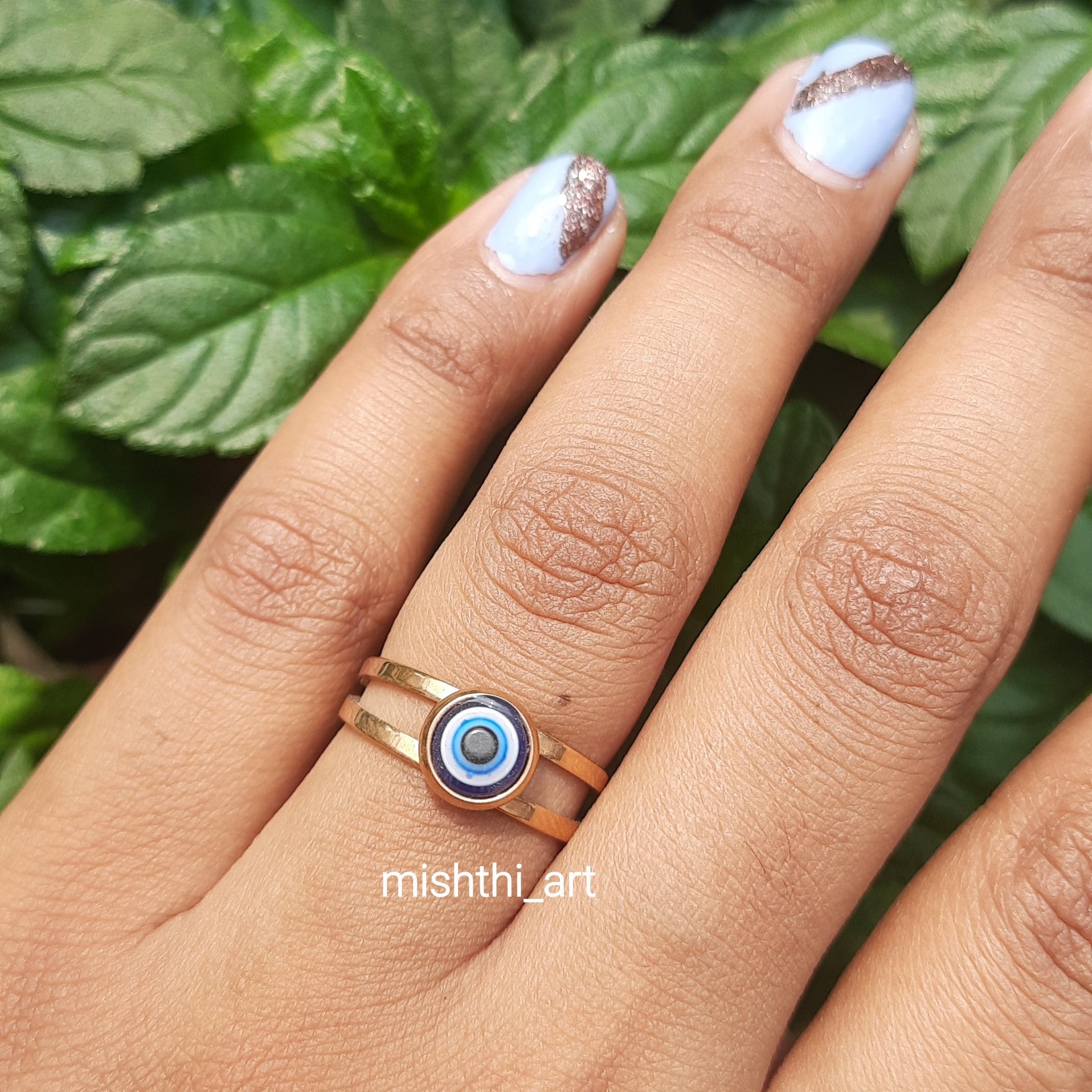 Emboss Eye Ring