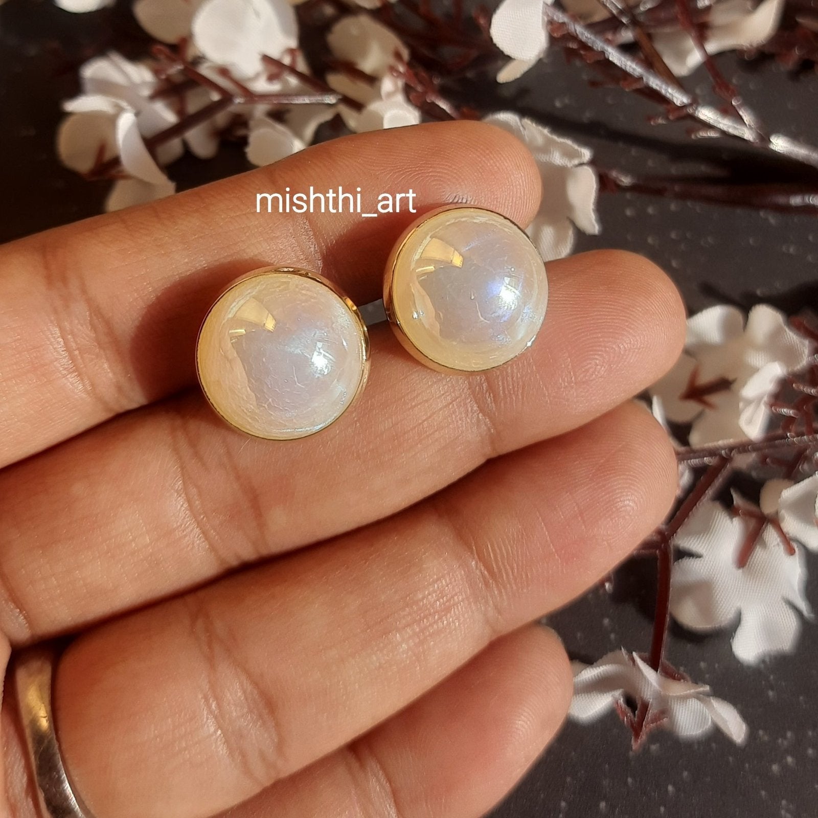 Bea Pearl Studs