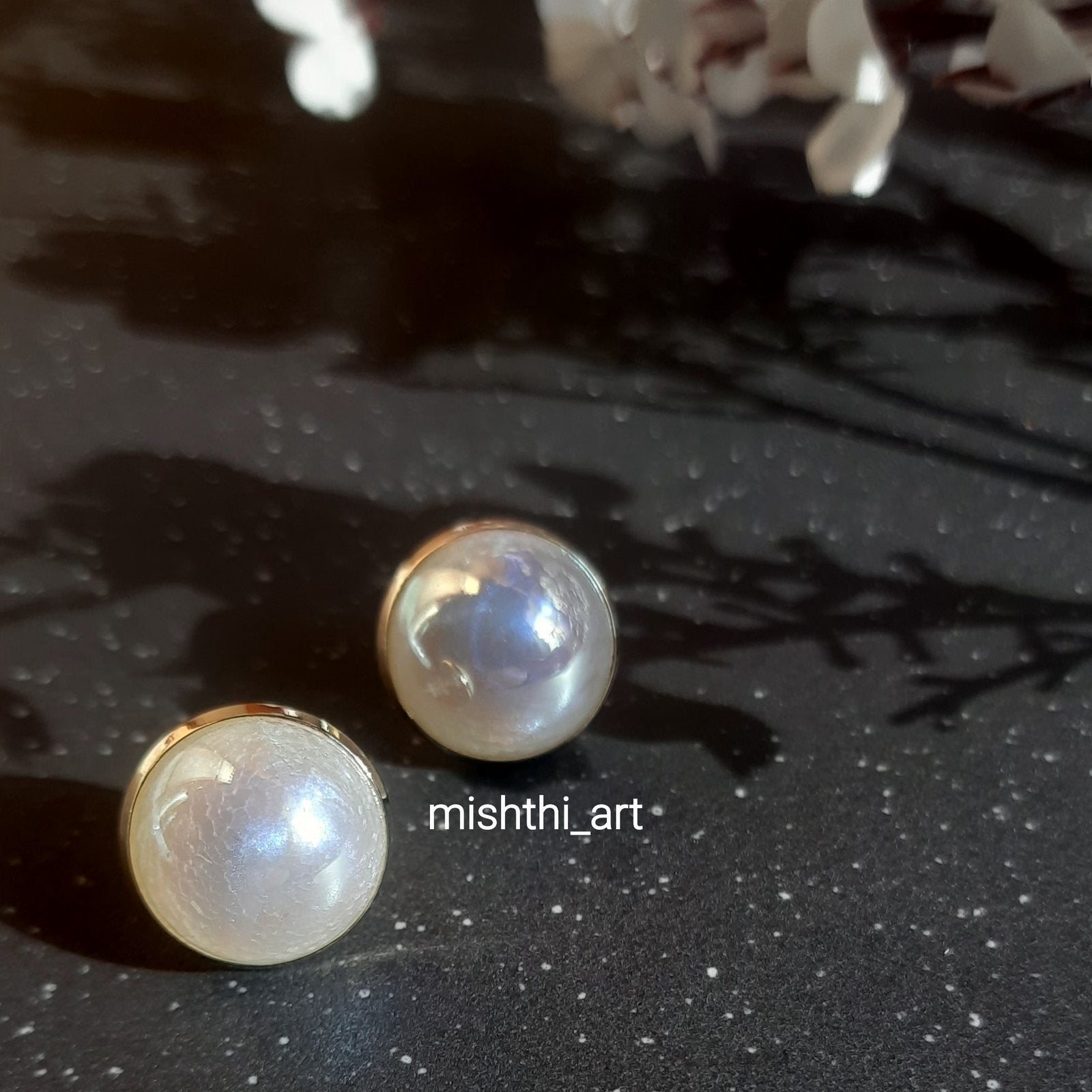 Bea Pearl Studs