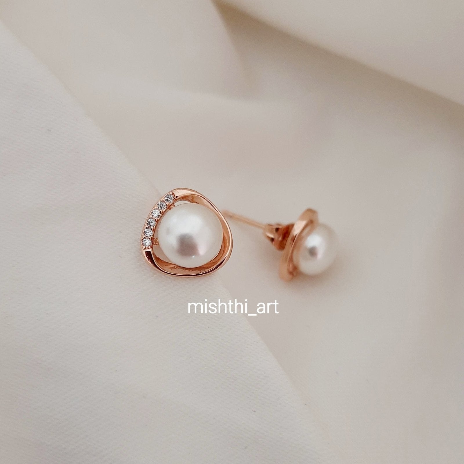 Shuk Pearl Earrings