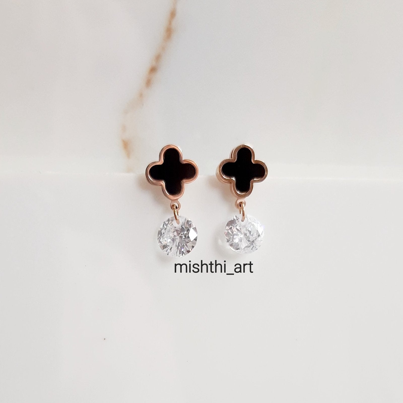 Mini Clove Earrings