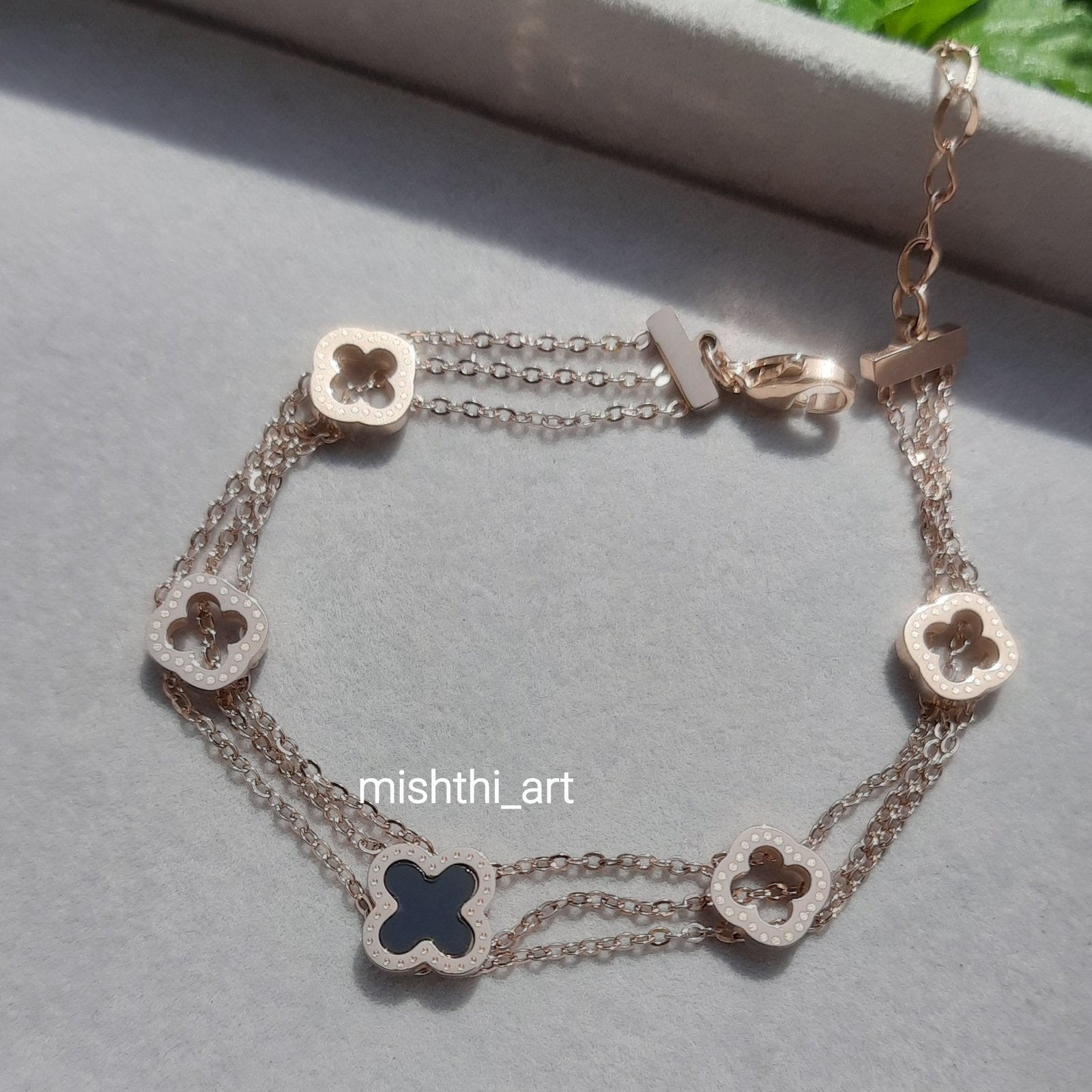 Clove Chain Bracelet