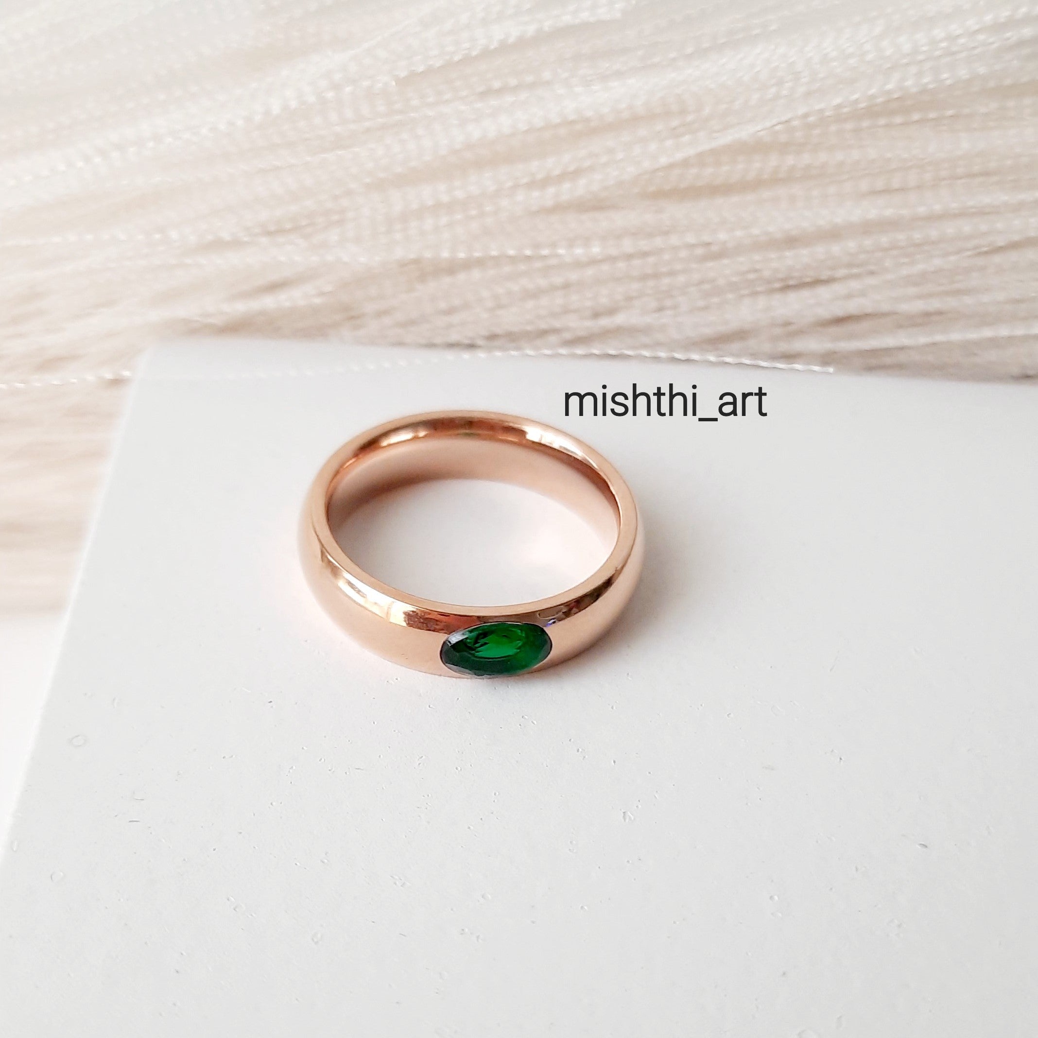 Emerald Solid Ring