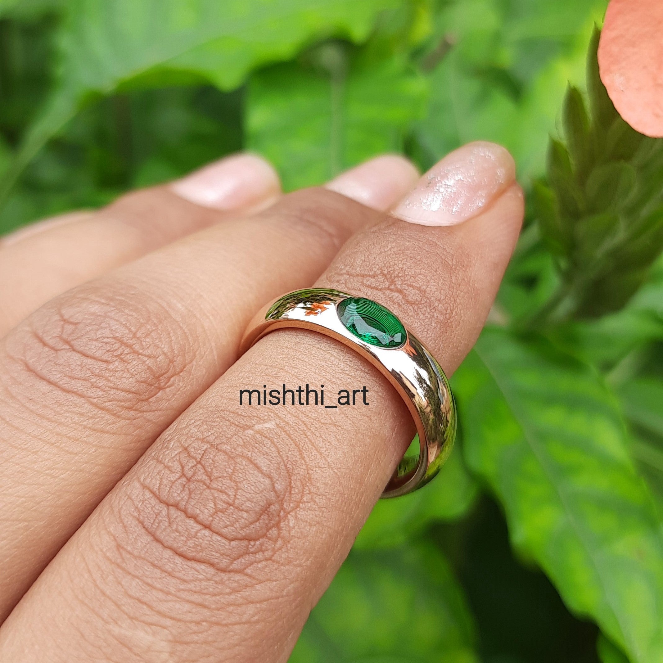 Emerald Solid Ring