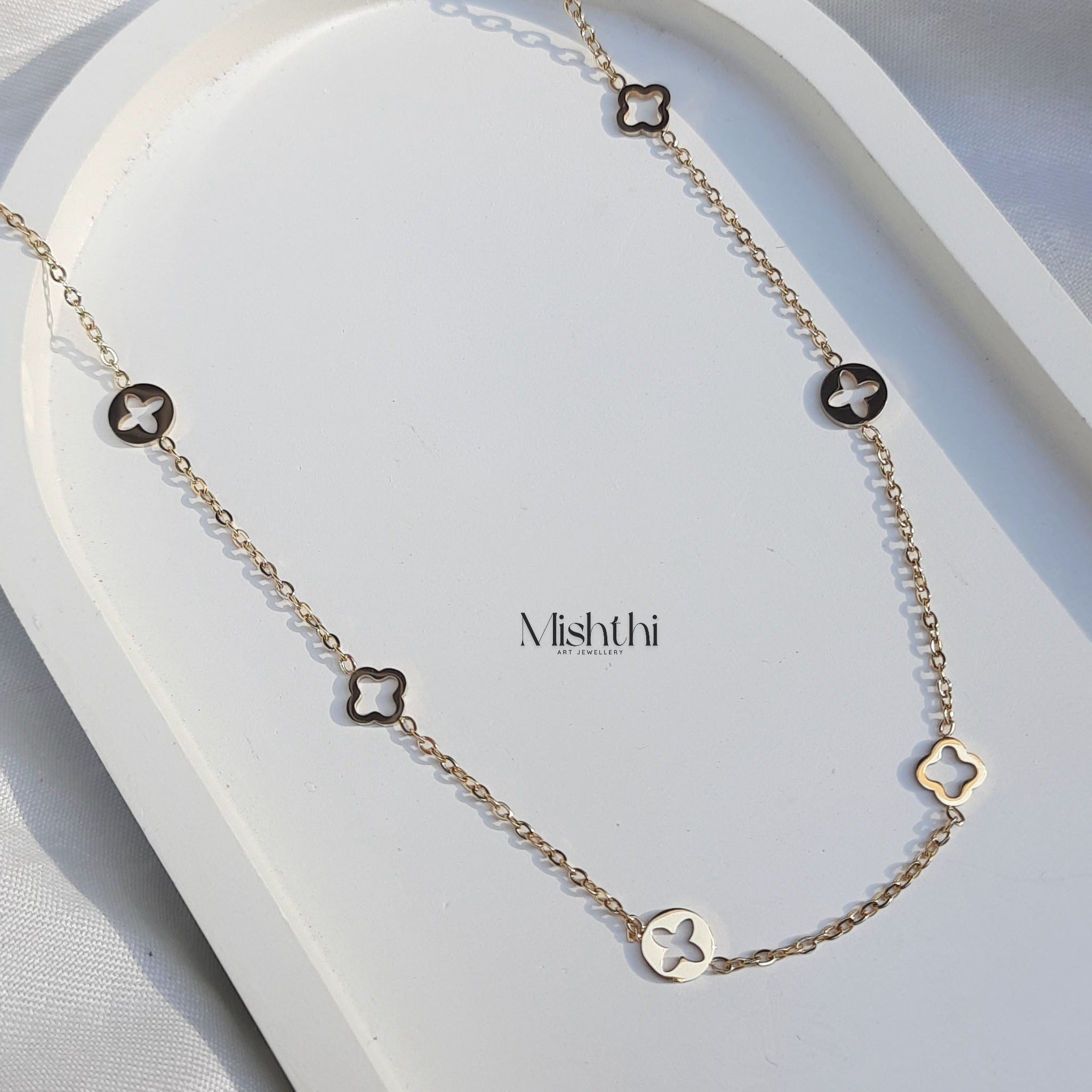 Anslie Necklace