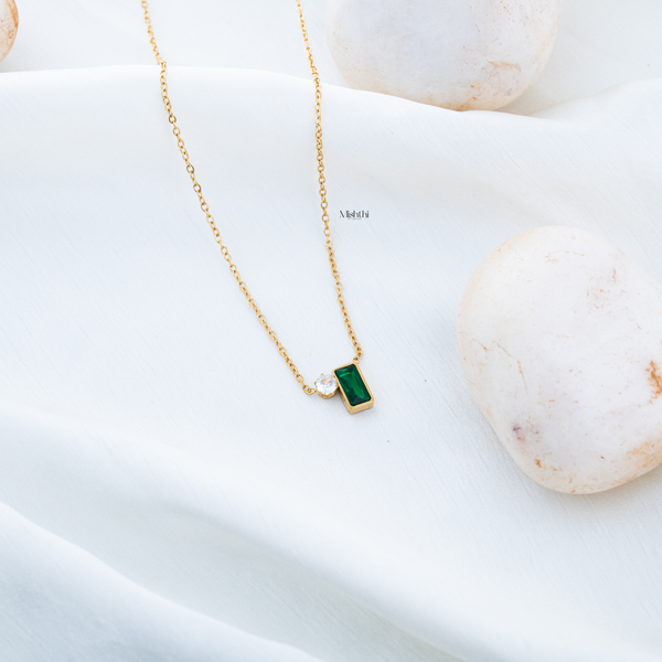 Presens Necklace