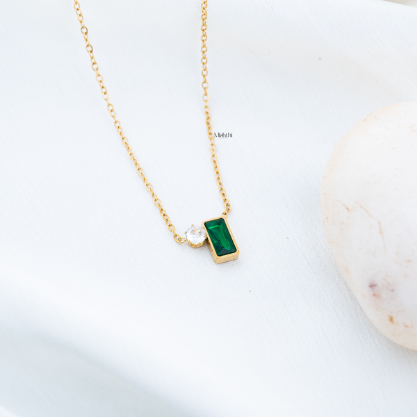 Presens Necklace