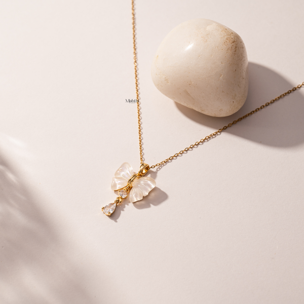 Bea BowNecklace