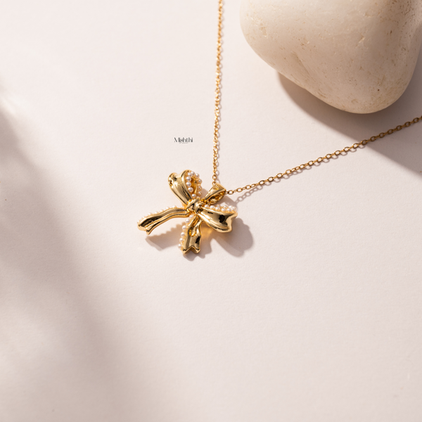 Curl Bow Necklace
