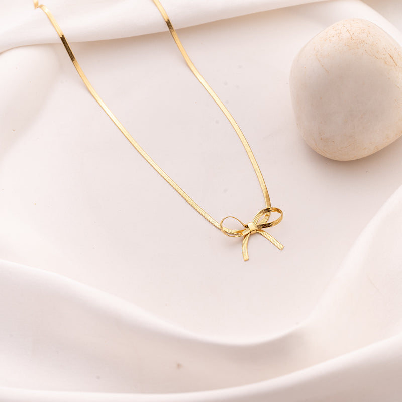 Snake Bow Necklace