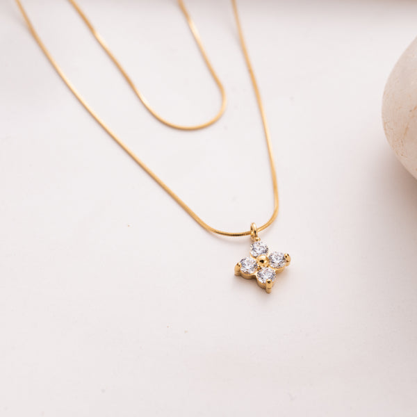 Box Layer Clove Necklace