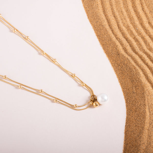 Lustrous Pearl Necklace
