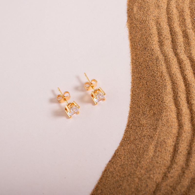Solitaire Studs