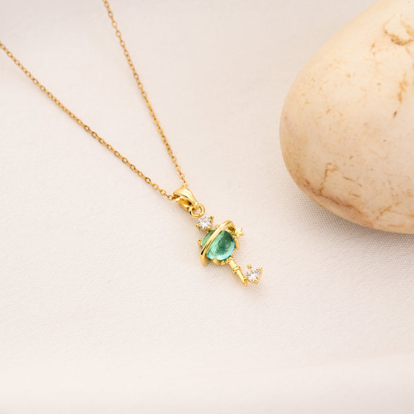 Key Cosmic Necklace