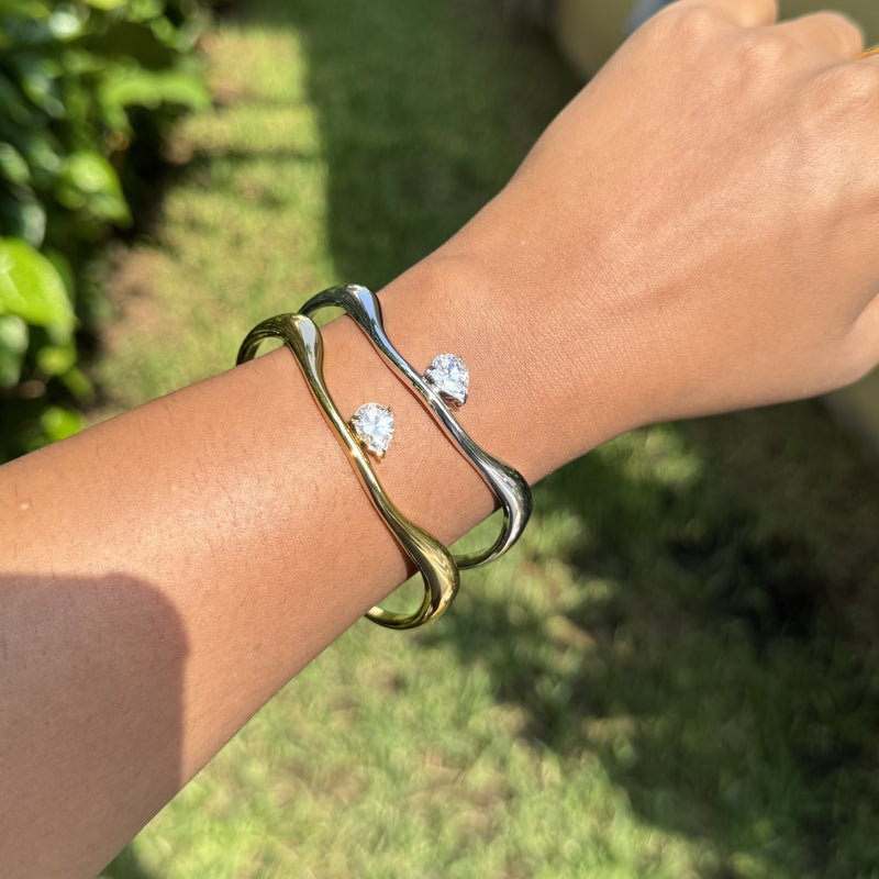 Pear Wave Bracelet