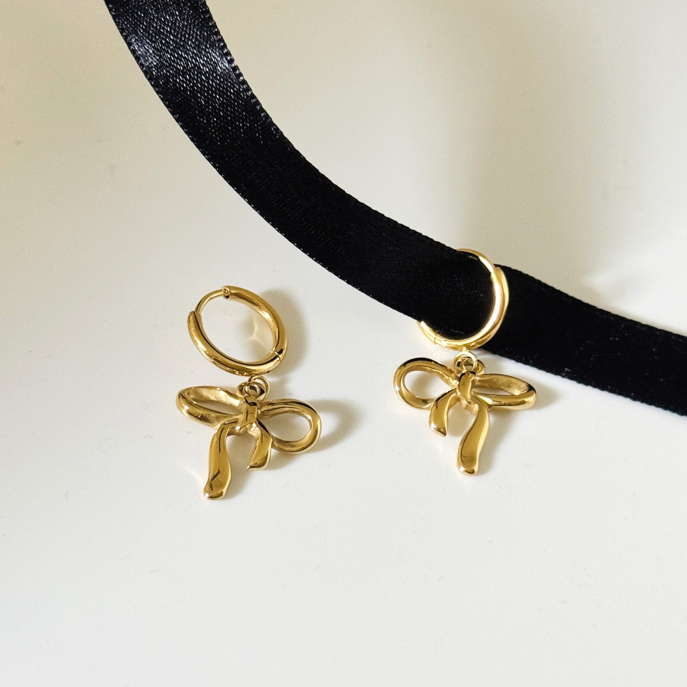 Bow Cravat hoops