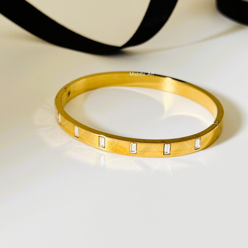 Radiant Luxe Bracelet
