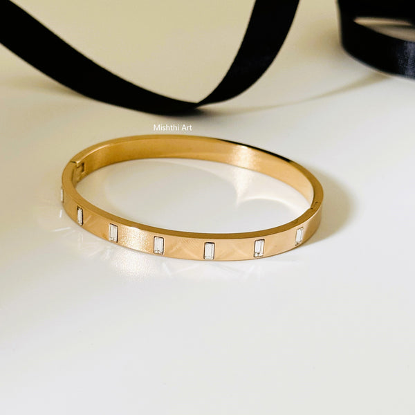 Radiant Luxe Bracelet
