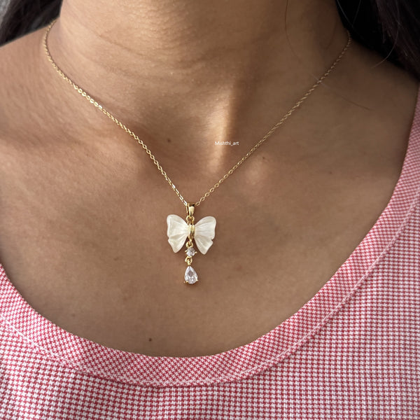 Bea BowNecklace