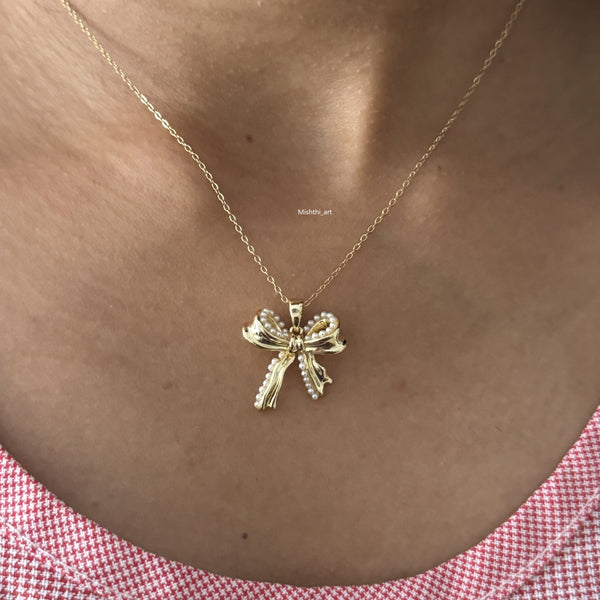 Curl Bow Necklace