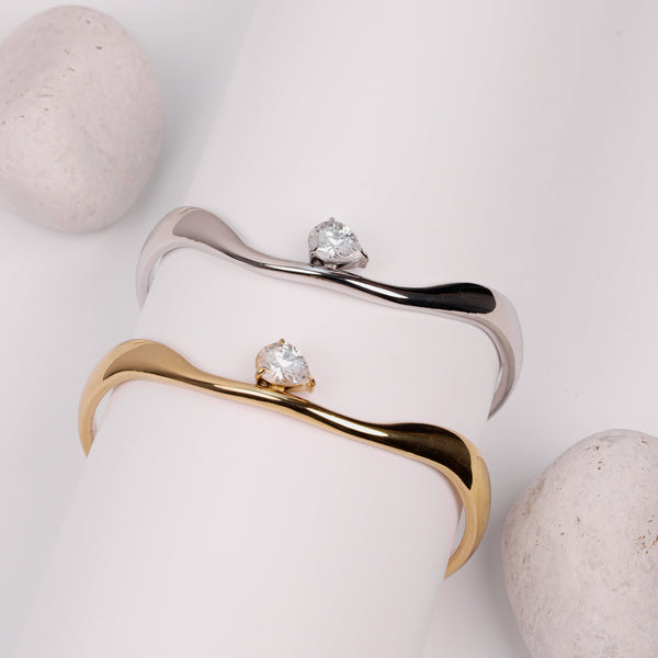 Pear Wave Bracelet