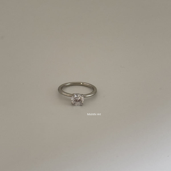 Round Diamond Ring
