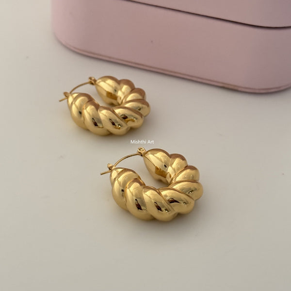 Looper Bobbly Hoops