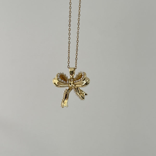 Curl Bow Necklace