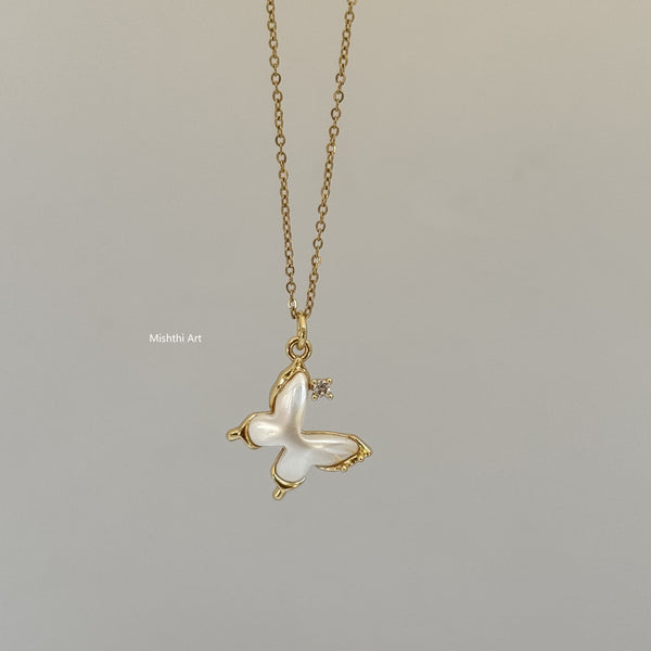 BeachFish Tail Necklace