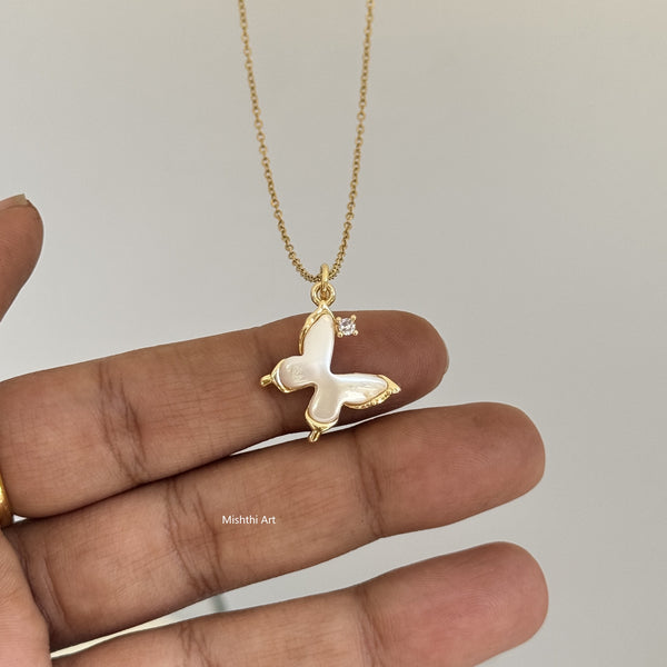 BeachFish Tail Necklace