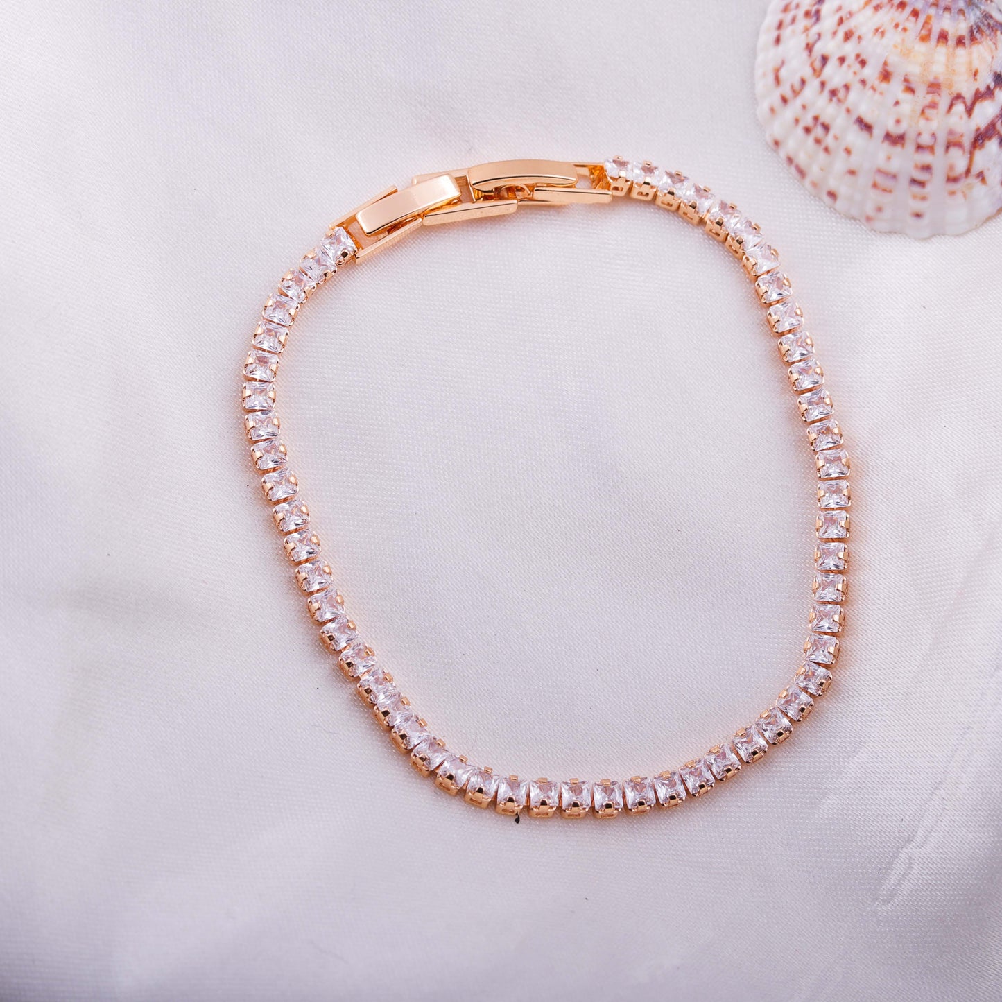 Rosa Tennis Bracelet