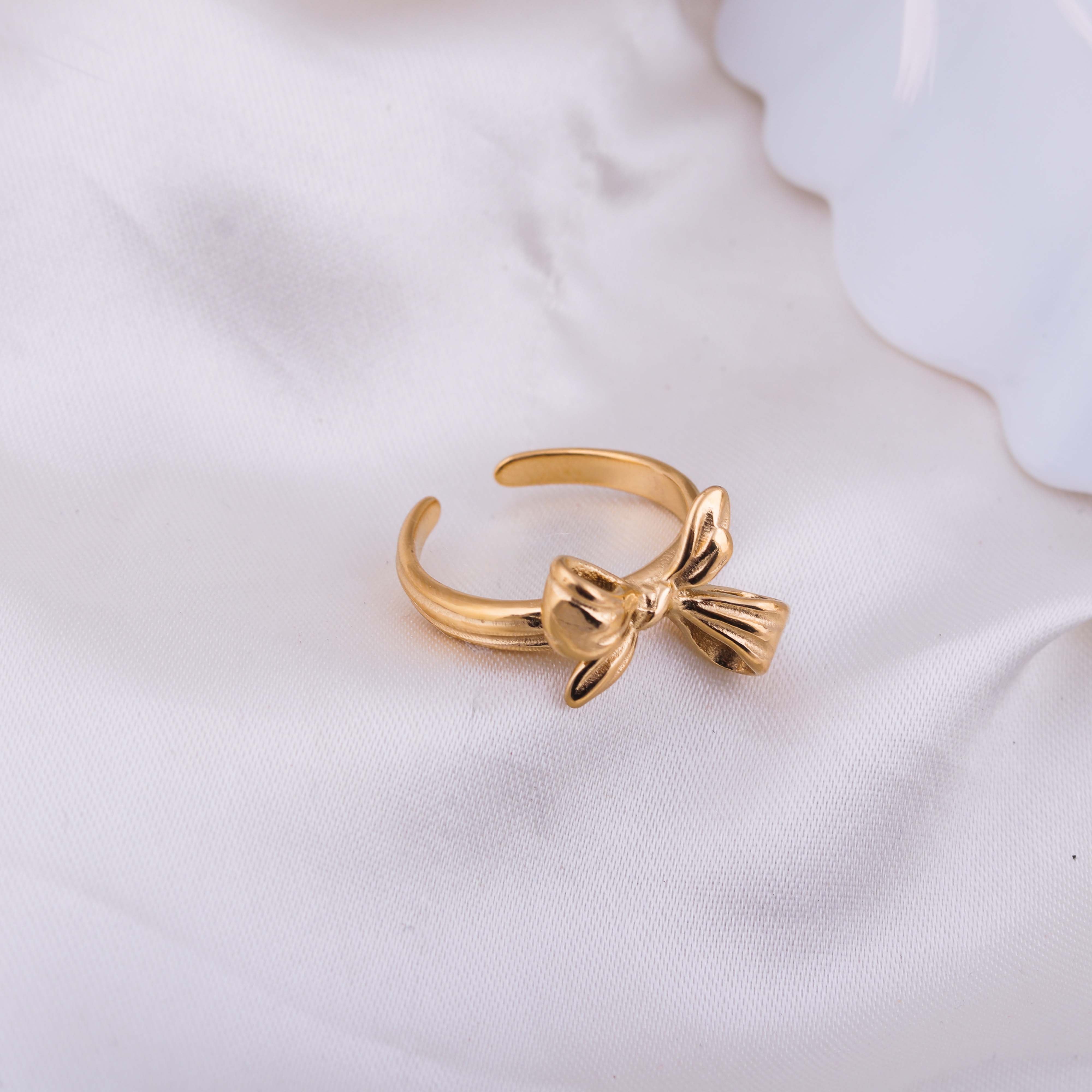 Ribbon Bow Ring