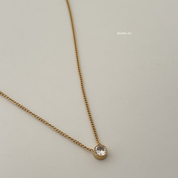 Golden Gleam Nacklace