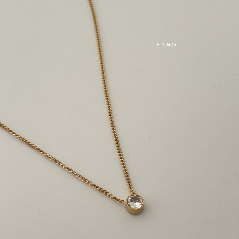 Golden Gleam Nacklace