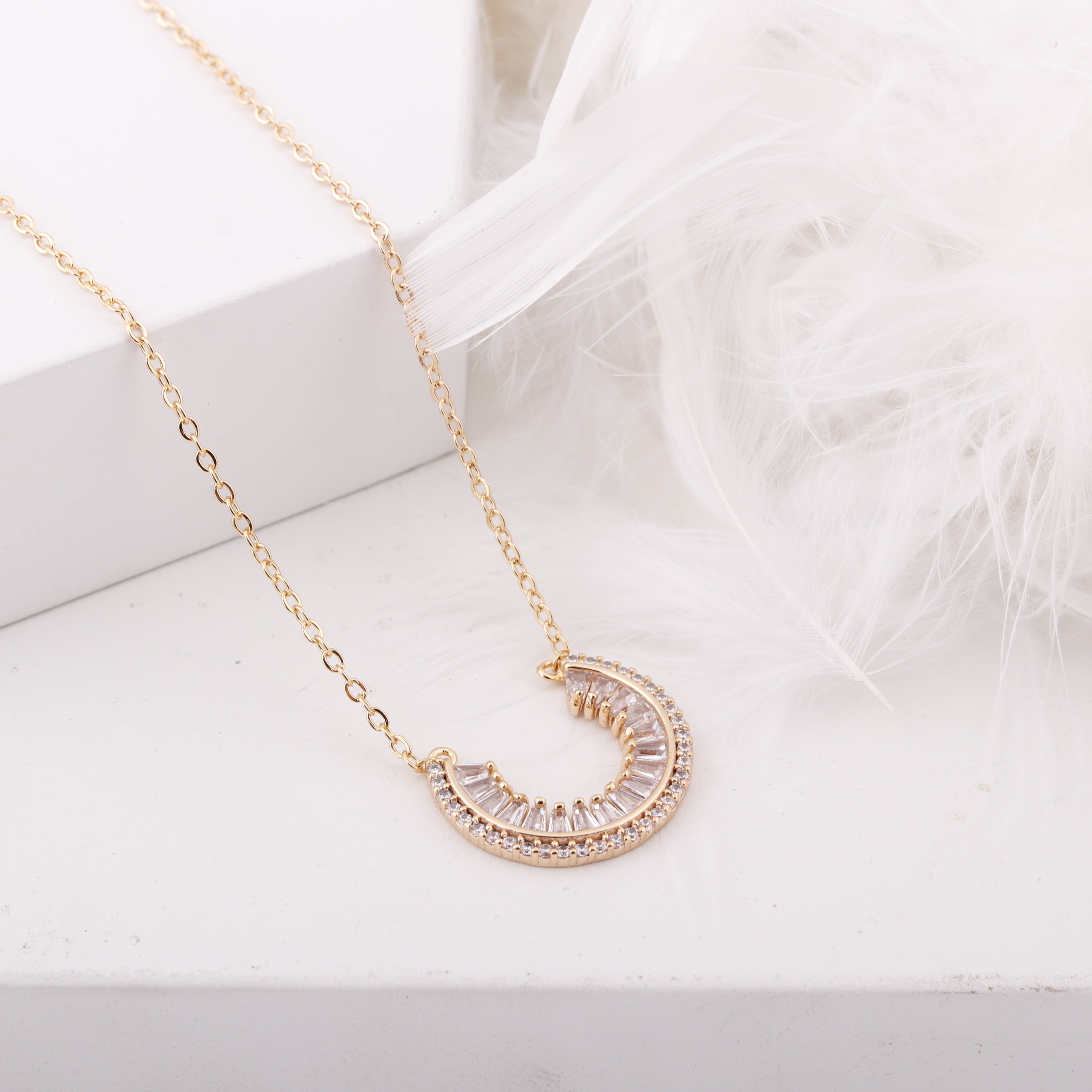 Moon half Necklace