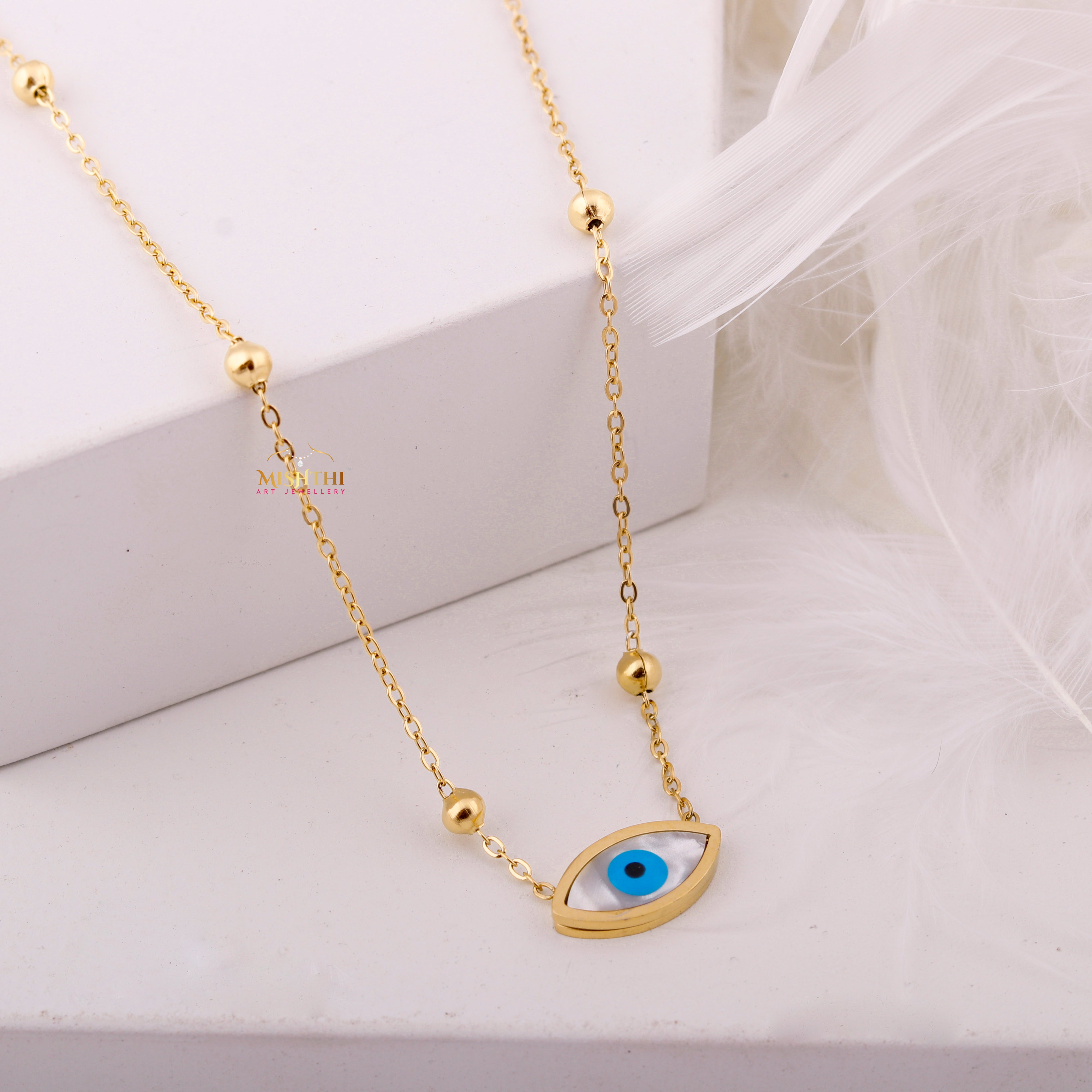 Vibe Eye Necklace