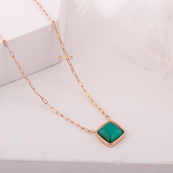 Rose Piller Necklace