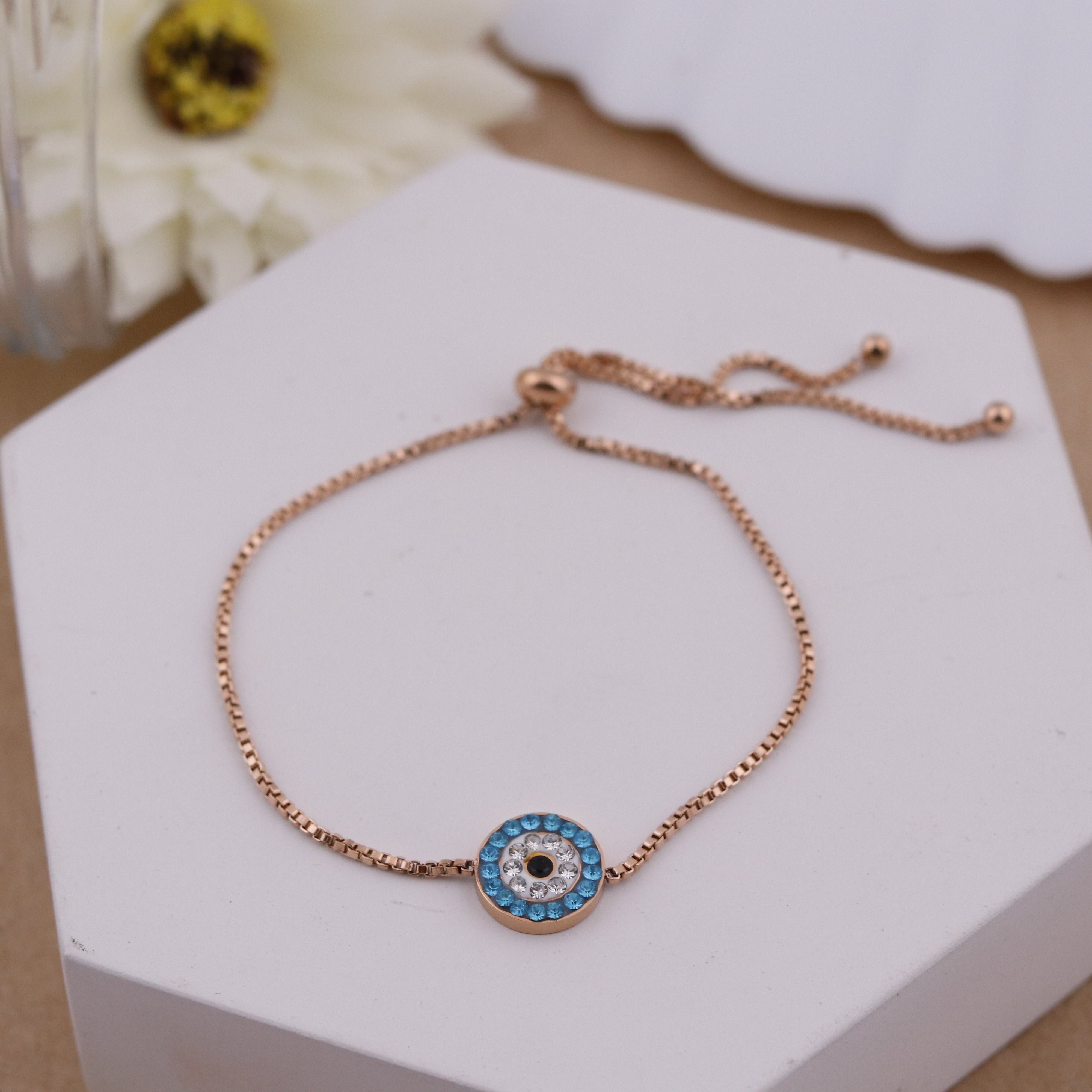 Prerto Eye Necklace