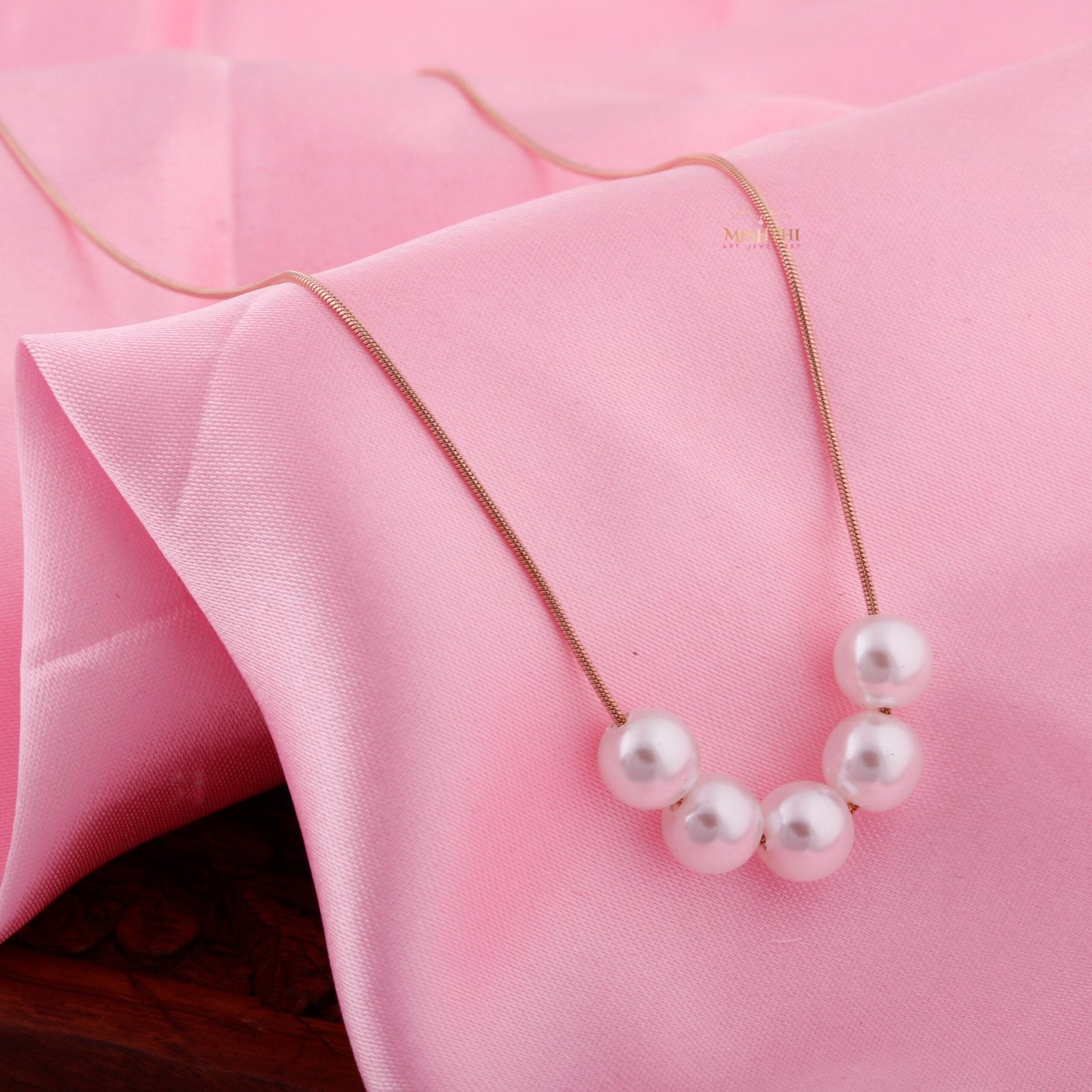 White Pearl Chain