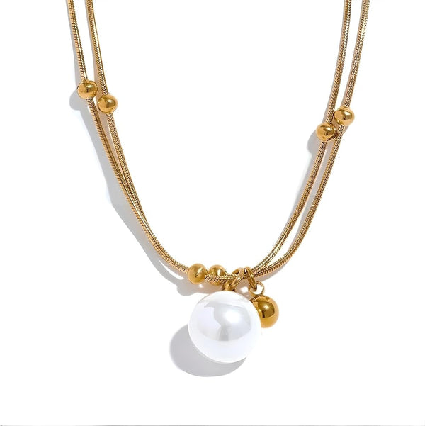 Lustrous Pearl Necklace